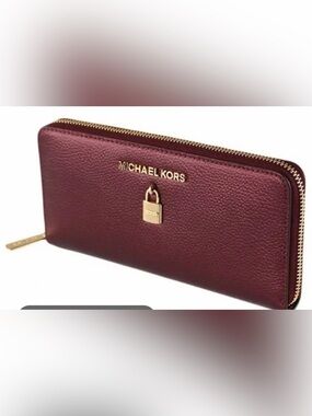 Michael Kors Adele Zip Wallet